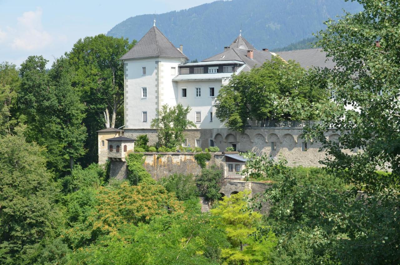 Kloster Wernberg Hotel Exterior foto